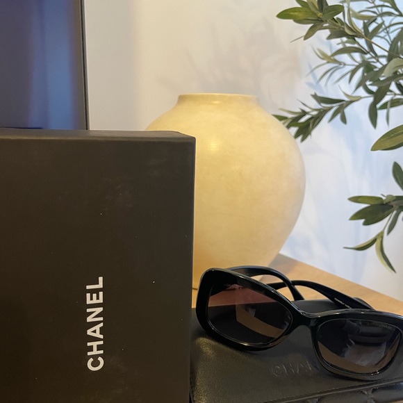 Authentic Chanel Rectangle Sunglasses main image 8